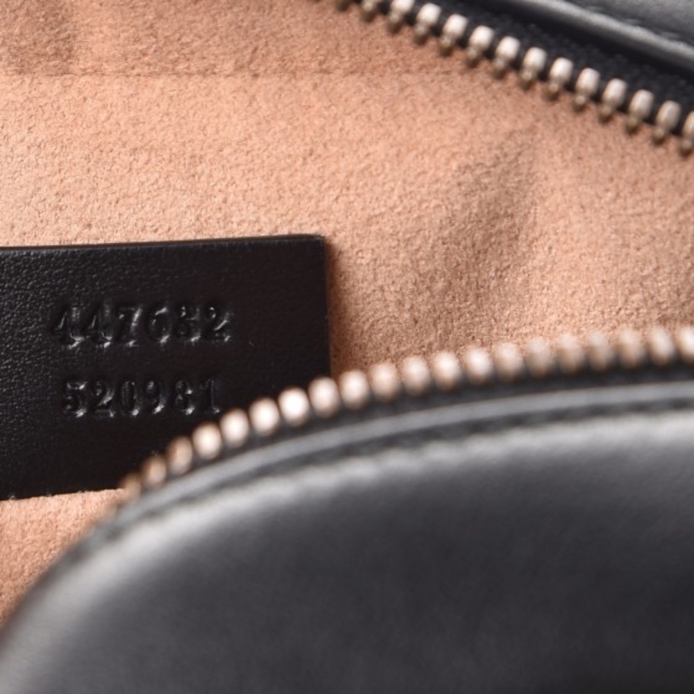 GUCCI  Calfskin Matelasse Small GG Marmont Chain Shoulder Bag Black - Picture 3 of 3